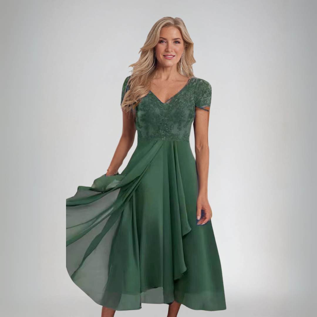 Monika | Elegantná čipkovaná šaty